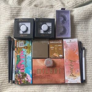 Makeup Set w/ Lashes & Palettes